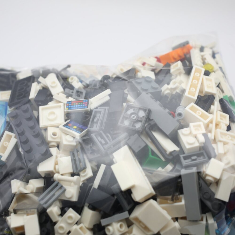 Lot of 1.283 Pounds of Legos that include Lego City SWAT Team pieces